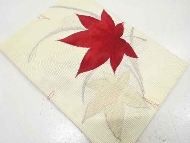 唐花模様織り出し　名古屋帯